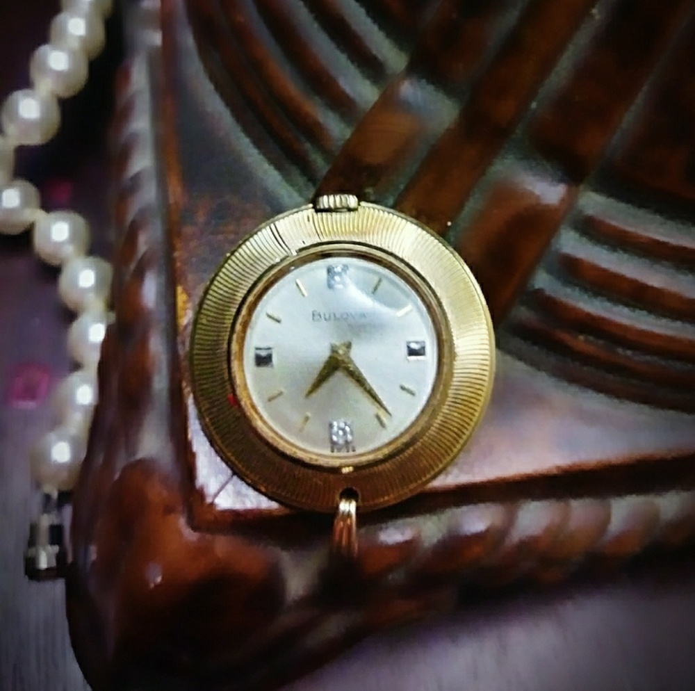 *SOLD* Antique 1960's Bulova 12K GF Pendant